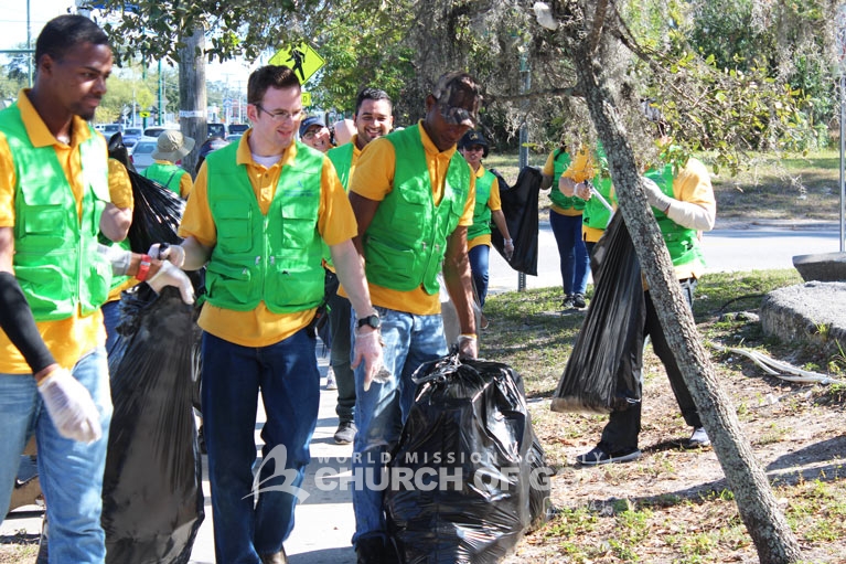 World Mission Society Church of God, wmscog, Mother's Street, cleanup, movement, mother, campaign, trash, garbage, leaves, volunteers, volunteerism, unity, global, world, florida, fl, tampa, jacksonville, miami, orlando, christian